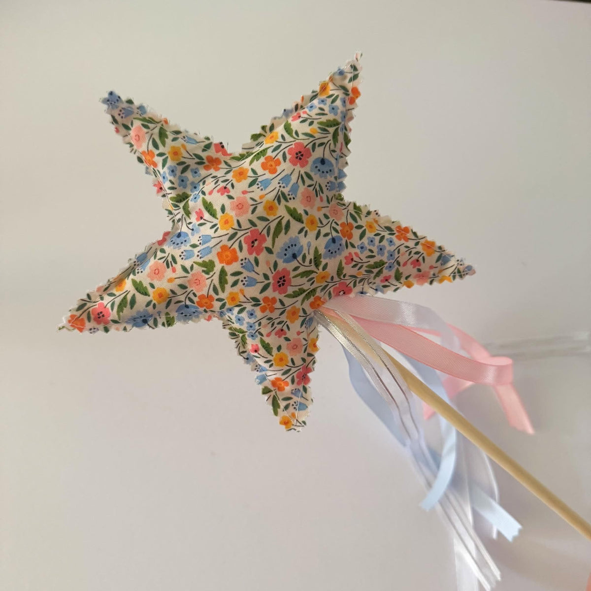 Fairy wand - Bright floral