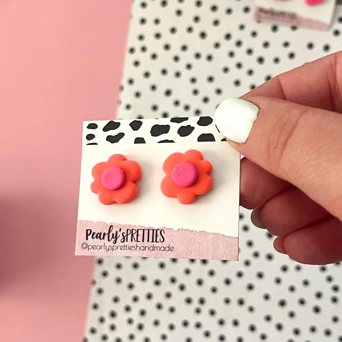 Daisy Daze small flower stud- orange/pink