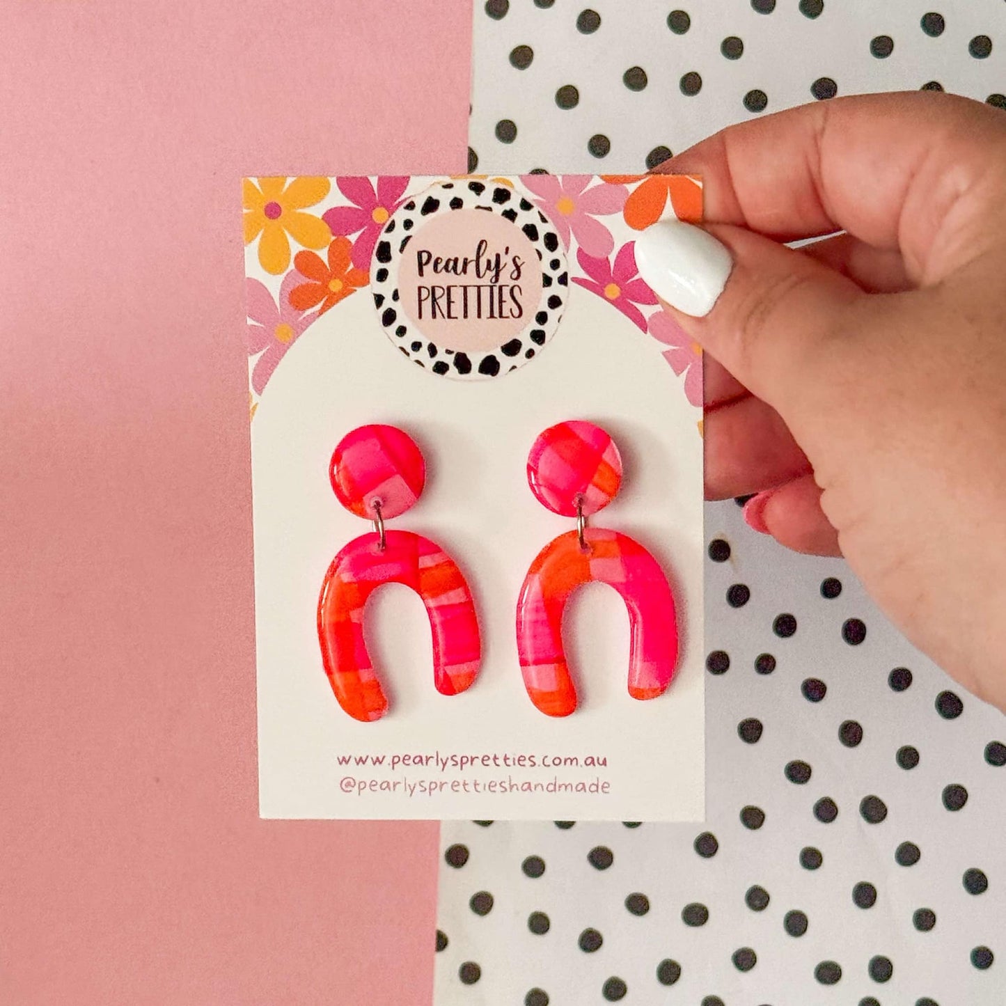 Resin coated dangle earrings 057