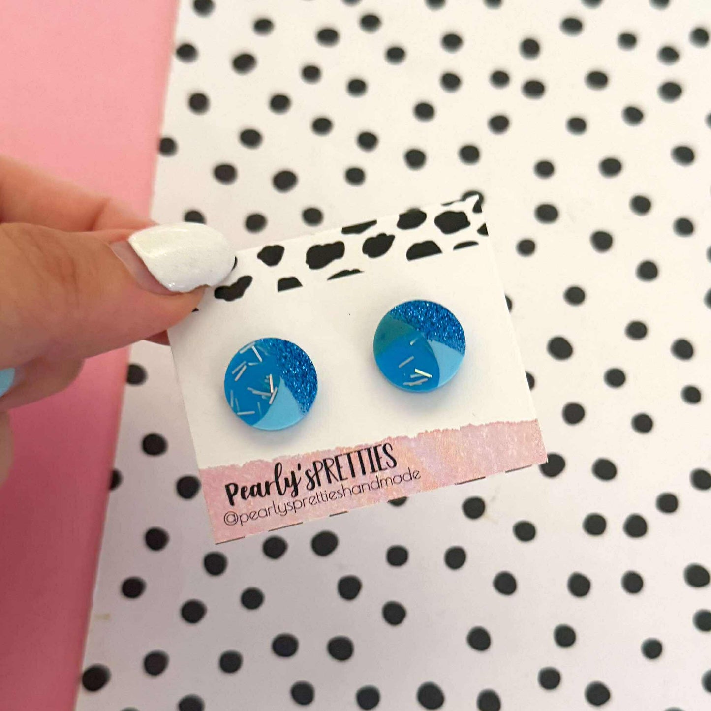 Small circle stud earrings- Coastal Cool CCS04