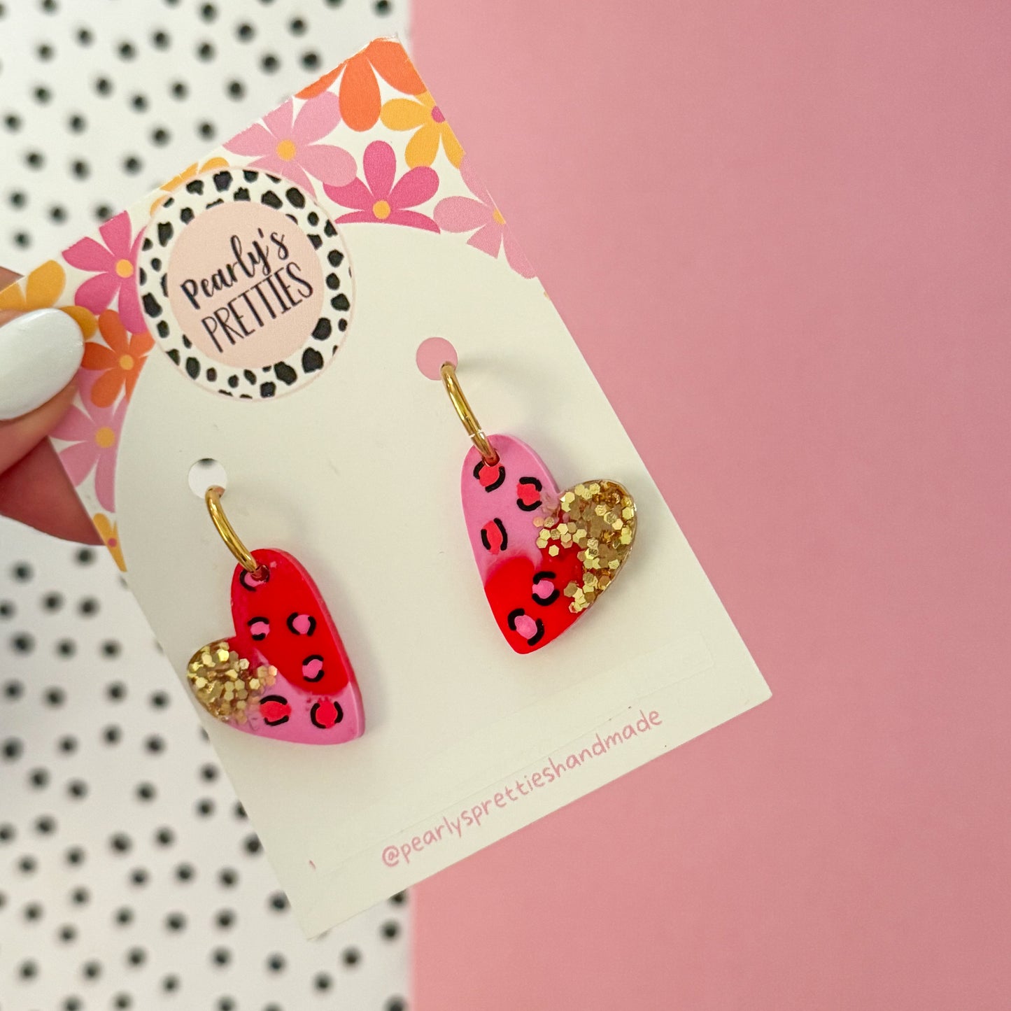 Cora heart- huggie hoop earrings 020