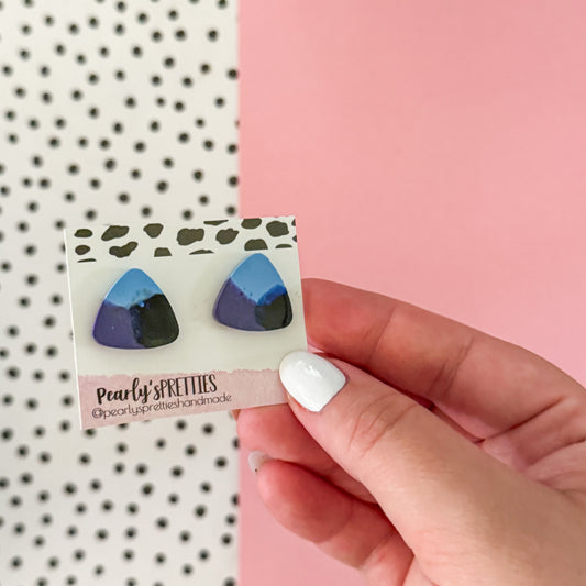 Triangle stud earring- 09