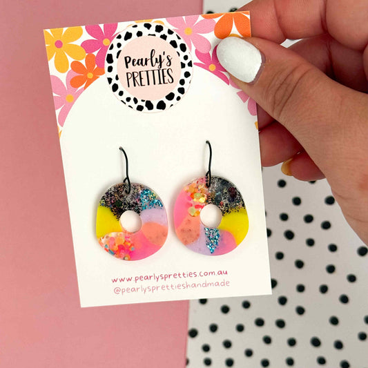 Oval-licious hook dangle earrings- Retro Remix- RR04