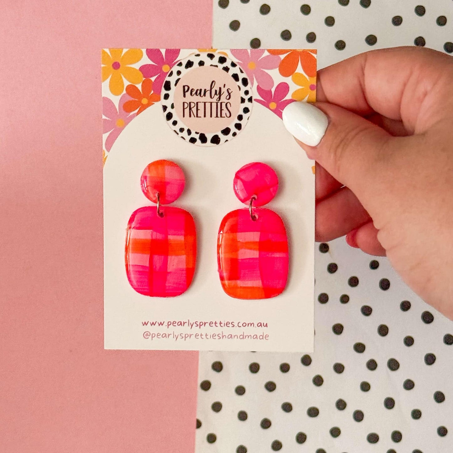 Resin coated dangle earrings 061